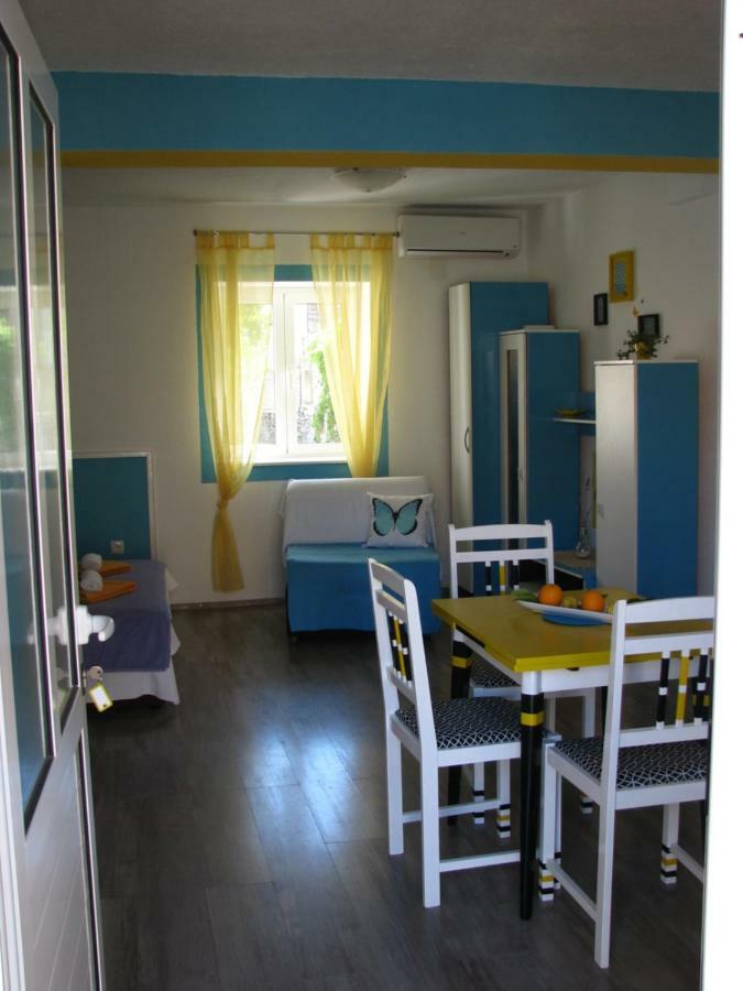 Apartments And Room Lemon Вис Экстерьер фото