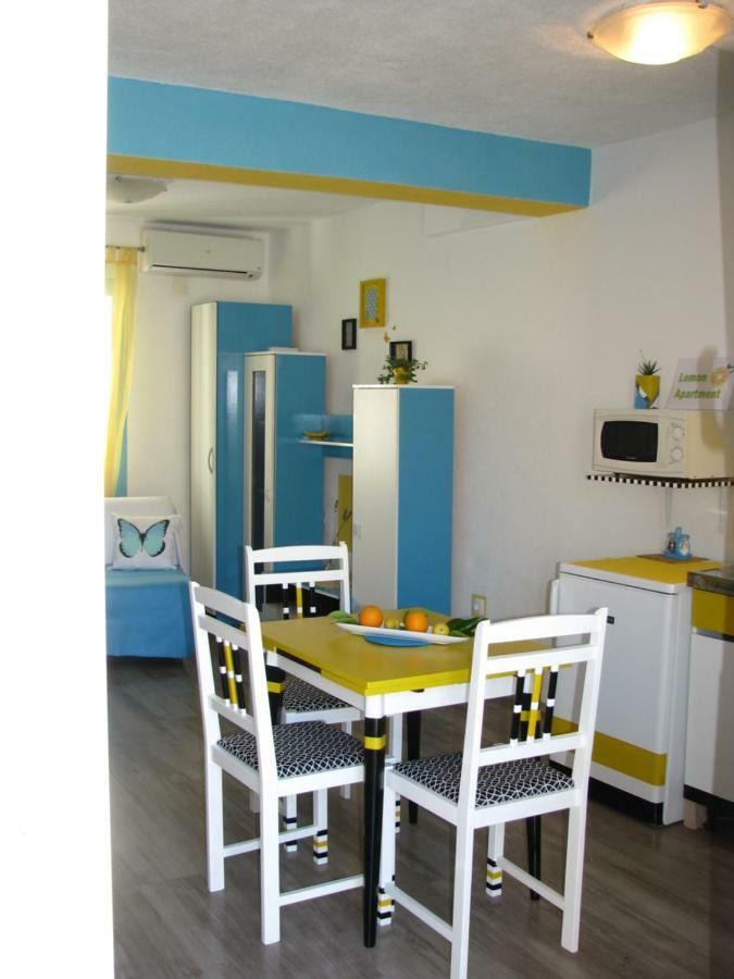 Apartments And Room Lemon Вис Экстерьер фото